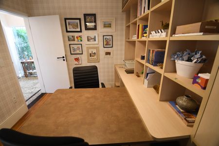 Casa de condomínio à venda com 398m², 4 quartos e 6 vagasSala/Escritório