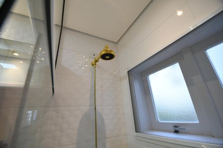 Casa de condomínio à venda com 398m², 4 quartos e 6 vagasBanheiro 2