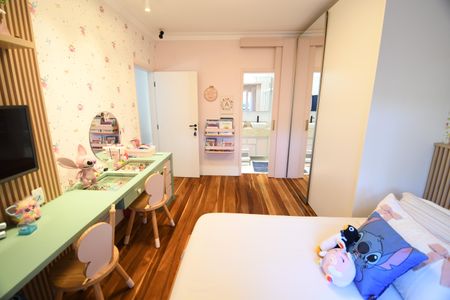 Casa de condomínio à venda com 398m², 4 quartos e 6 vagasQuarto Suíte 2