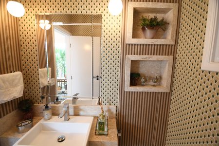 Casa de condomínio à venda com 398m², 4 quartos e 6 vagasLavabo