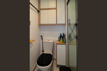 Apartamento à venda com 39m², 2 quartos e sem vaga Apartamento à venda com 39m², 2 quartos e sem vagaBanheiro