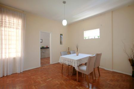 Apartamento à venda com 150m², 3 quartos e sem vagaQuarto 