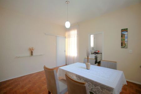 Apartamento à venda com 150m², 3 quartos e sem vagaQuarto 