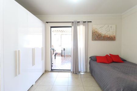 Casa à venda com 250m², 2 quartos e 2 vagas Casa à venda com 250m², 2 quartos e 2 vagasQuarto 2