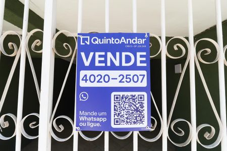 Casa à venda com 250m², 2 quartos e 2 vagas Casa à venda com 250m², 2 quartos e 2 vagasPlaca