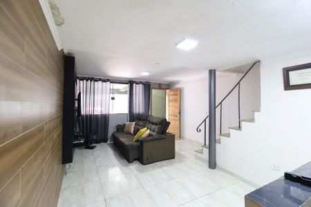 Casa à venda com 250m², 2 quartos e 2 vagas Casa à venda com 250m², 2 quartos e 2 vagasSala