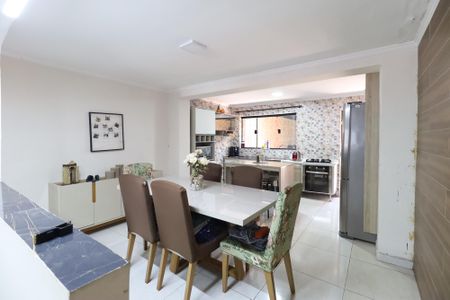 Casa à venda com 250m², 2 quartos e 2 vagas Casa à venda com 250m², 2 quartos e 2 vagasCozinha