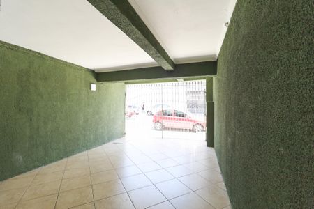 Casa à venda com 250m², 2 quartos e 2 vagas Casa à venda com 250m², 2 quartos e 2 vagasGaragem