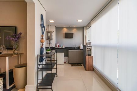 Apartamento à venda com 70m², 2 quartos e 1 vagaSala/Cozinha