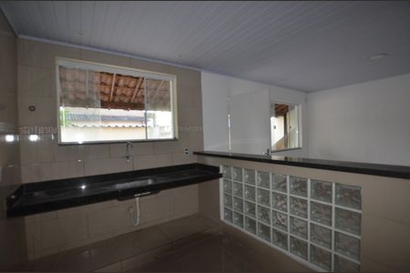 Casa para alugar com 90m², 3 quartos e 2 vagasCozinha