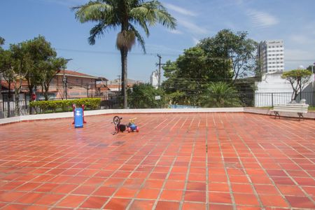 Apartamento à venda com 69m², 3 quartos e 1 vagaÁrea de Serviço