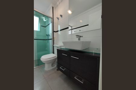 Apartamento para alugar com 64m², 2 quartos e 1 vaga Apartamento para alugar com 64m², 2 quartos e 1 vagaBanheiro Armário