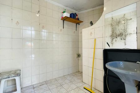 Casa à venda com 295m², 4 quartos e 4 vagasBanheiro 1