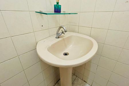 Casa à venda com 295m², 4 quartos e 4 vagasLavabo