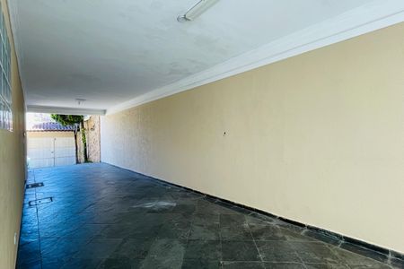 Casa à venda com 295m², 4 quartos e 4 vagasGaragem