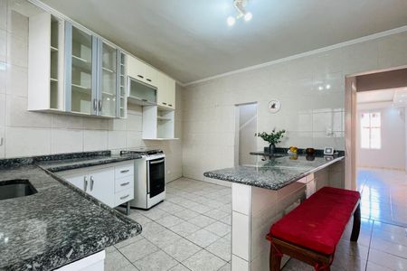 Casa à venda com 295m², 4 quartos e 4 vagasCozinha