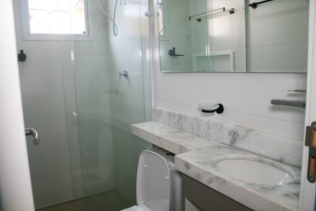 Casa de condomínio para alugar com 62m², 2 quartos e 1 vaga Casa de condomínio para alugar com 62m², 2 quartos e 1 vagaBanheiro