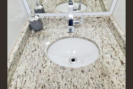 Casa à venda com 210m², 3 quartos e 3 vagasLavabo