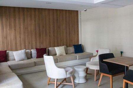 Apartamento à venda com 28m², 1 quarto e sem vaga Apartamento à venda com 28m², 1 quarto e sem vagaÁrea comum - Salão de festas