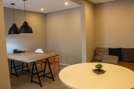Apartamento à venda com 28m², 1 quarto e sem vaga Apartamento à venda com 28m², 1 quarto e sem vagaÁrea comum - Sala de Estudo