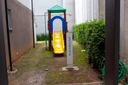 Apartamento à venda com 28m², 1 quarto e sem vaga Apartamento à venda com 28m², 1 quarto e sem vagaÁrea comum - Playground