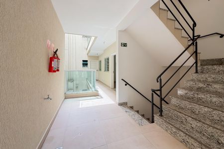 Apartamento para alugar com 40m², 2 quartos e sem vaga Apartamento para alugar com 40m², 2 quartos e sem vagaHall de Entrada