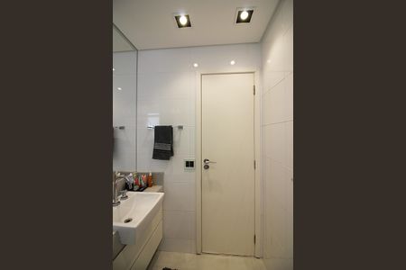 Apartamento para alugar com 242m², 3 quartos e 4 vagasSuíte 3 Banheiro 