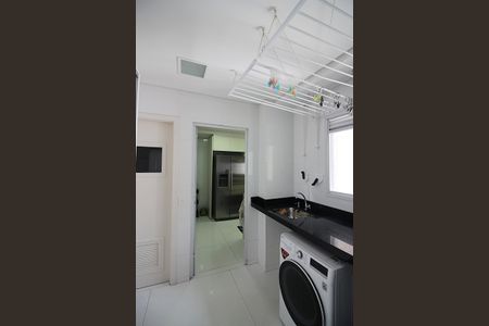 Apartamento para alugar com 242m², 3 quartos e 4 vagasÁrea de Serviço