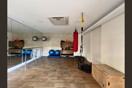 Apartamento à venda com 119m², 2 quartos e 1 vaga Apartamento à venda com 119m², 2 quartos e 1 vagaGinastica