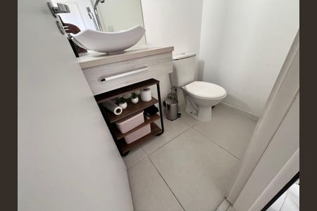 Apartamento à venda com 119m², 2 quartos e 1 vaga Apartamento à venda com 119m², 2 quartos e 1 vagaBanheiro Cobertura