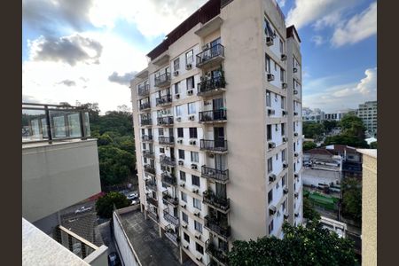 Apartamento à venda com 119m², 2 quartos e 1 vaga Apartamento à venda com 119m², 2 quartos e 1 vagaVista - Terraço Cobertura