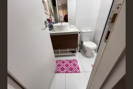 Apartamento à venda com 119m², 2 quartos e 1 vaga Apartamento à venda com 119m², 2 quartos e 1 vagaBanheiro Suite