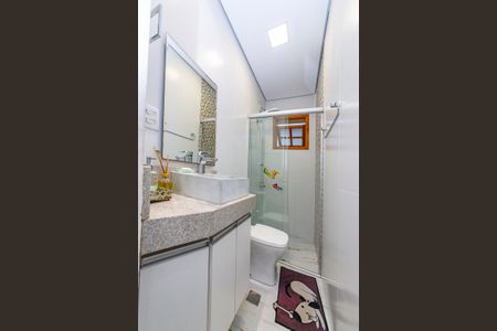 Casa à venda com 360m², 3 quartos e 3 vagas Casa à venda com 360m², 3 quartos e 3 vagasBanheiro Social