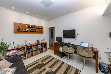 Casa à venda com 360m², 3 quartos e 3 vagas Casa à venda com 360m², 3 quartos e 3 vagasSala 2