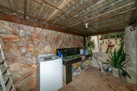 Casa à venda com 360m², 3 quartos e 3 vagas Casa à venda com 360m², 3 quartos e 3 vagasÁrea de Serviço