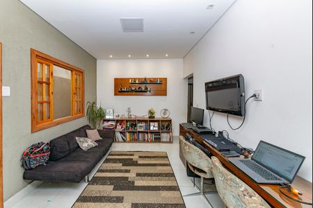 Casa à venda com 360m², 3 quartos e 3 vagas Casa à venda com 360m², 3 quartos e 3 vagasSala 2