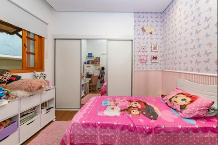 Casa à venda com 360m², 3 quartos e 3 vagas Casa à venda com 360m², 3 quartos e 3 vagasSuíte 2