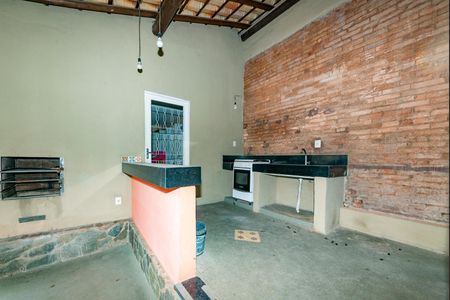 Casa à venda com 360m², 3 quartos e 3 vagas Casa à venda com 360m², 3 quartos e 3 vagasVaranda gourmet