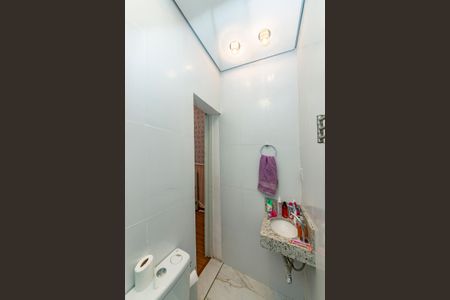 Casa à venda com 360m², 3 quartos e 3 vagas Casa à venda com 360m², 3 quartos e 3 vagasBanheiro da Suíte 2