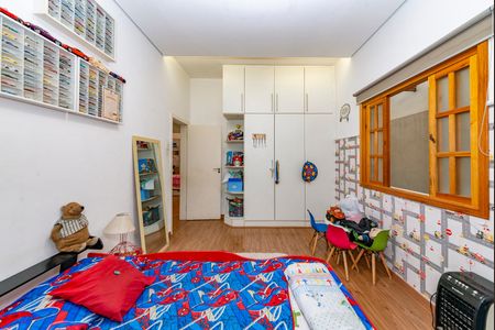 Casa à venda com 360m², 3 quartos e 3 vagas Casa à venda com 360m², 3 quartos e 3 vagasQuarto 3