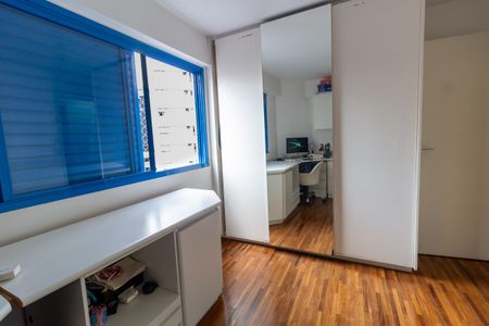 Apartamento à venda com 98m², 3 quartos e 2 vagasQuarto 2