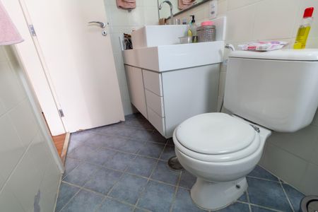 Apartamento à venda com 98m², 3 quartos e 2 vagasBanheiro da Suíte