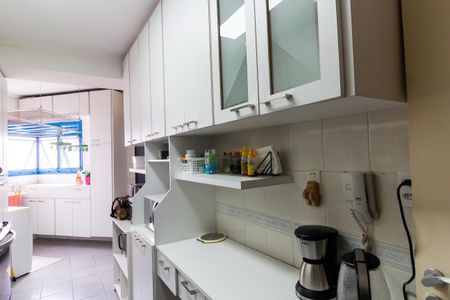 Apartamento à venda com 98m², 3 quartos e 2 vagasCozinha