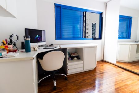 Apartamento à venda com 98m², 3 quartos e 2 vagasQuarto 2