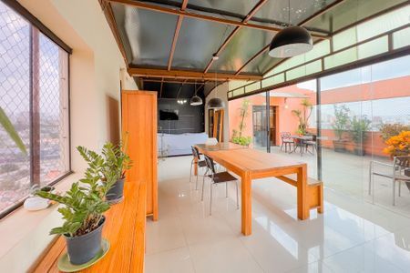 Apartamento à venda com 209m², 3 quartos e 3 vagasCobertura