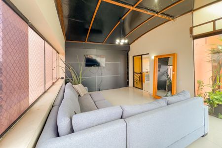 Apartamento à venda com 209m², 3 quartos e 3 vagasCobertura