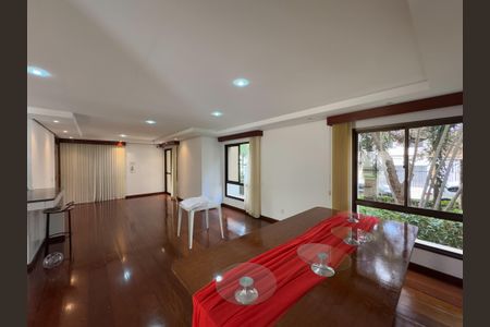 Apartamento à venda com 209m², 3 quartos e 3 vagasÁrea comum