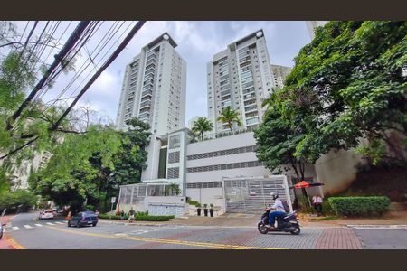 Apartamento à venda com 84m², 2 quartos e 2 vagas Apartamento à venda com 84m², 2 quartos e 2 vagasFachada