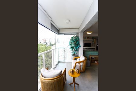 Apartamento à venda com 84m², 2 quartos e 2 vagas Apartamento à venda com 84m², 2 quartos e 2 vagasVaranda