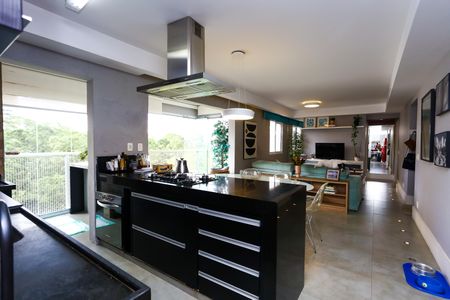 Apartamento à venda com 84m², 2 quartos e 2 vagas Apartamento à venda com 84m², 2 quartos e 2 vagasCozinha